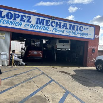Lopez Mechanic - Oil Change Stations Near Me - Santa Ana, California