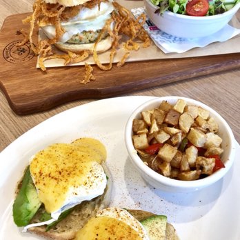 Hash Kitchen - Breakfast & Brunch Near Me - Chandler, Arizona