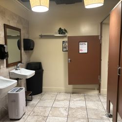 BETA Academy - Clean bathrooms