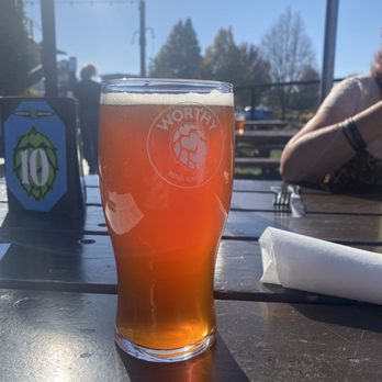 Worthy Brewing - 311 Amber beer - Breweries Near Me - Bend, Oregon