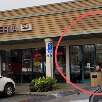 Central Pharmacy - Storefront currently has no sign as they are planning to move by February 2022 - Pharmacy Near Me - Vallejo, California