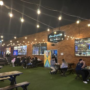Los Angeles Ale Works - Outdoor seating - Breweries Near Me - Hawthorne, California