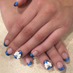 Tangles Salon