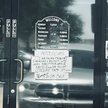 NY Joe's Pasta and Pizza - The note on the door - Italian Near Me - Crowley, Texas
