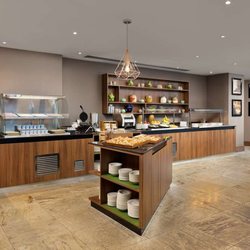 Hilton Garden Inn London Heathrow Terminals 2 and 3 - Breakfast Area