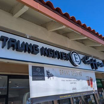 Trung Nguyen E-Coffee - Coffee & Tea Near Me - Long Beach, California