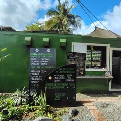 Felo’s Food Truck - This is the food truck.