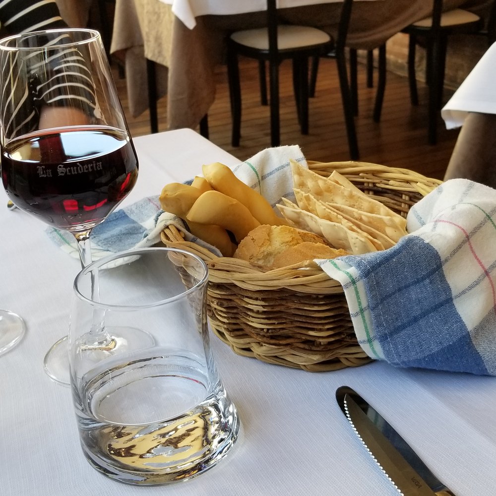 Downloaded from manchesterhive © Copyright protected It is illegal to copy  or distribute this document, image size:1000x1000