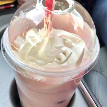 Fruit Revolution & Deli - Fresas con crema....Strawberry and creme - Delis Near Me - Alice, Texas