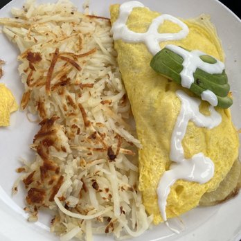 Broken Yolk Cafe - Californian Omelet - Breakfast & Brunch Near Me - Costa Mesa, California