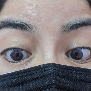Sugaring NYC - Union Square - Jagged eyebrows with lots of stray hairs left behind. - Eyelash Service Near Me - New York, New York
