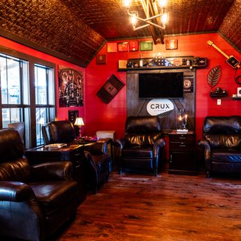 C&S Cigar Lounge - inside seating - Cigar Bars Near Me - Bastrop, Texas