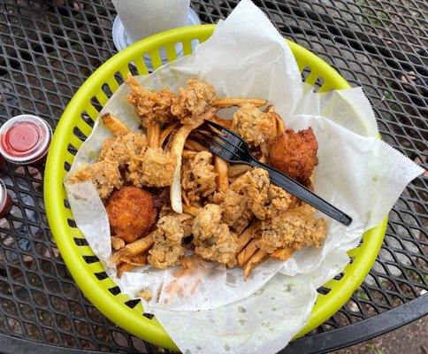Ouzts' Too Oyster Bar & Grill by null