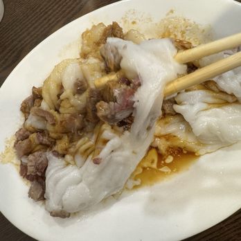 Ming Wong Restaurant - BBQ pork rice noodles fall apart into a nasty mess when you try and pick it up. - Chinese Near Me - New York, New York Ming Wong Restaurant - BBQ pork rice noodles fall apart into a nasty mess when you try and pick it up. - Chinese Near Me - New York, New York