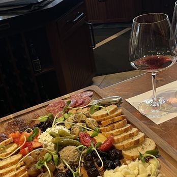 Niner Wine Estates - Cheese board - Wine Tasting Room Near Me - Paso Robles, California Niner Wine Estates - Cheese board - Wine Tasting Room Near Me - Paso Robles, California