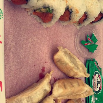 Sushi Roller - Sushi Bars Near Me - Albuquerque, New Mexico
