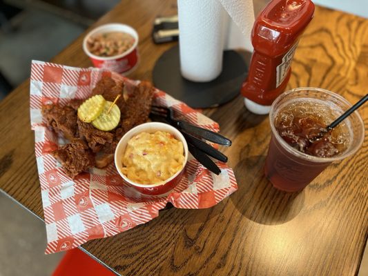 Hattie B's Hot Chicken- Atlanta West Midtown by null