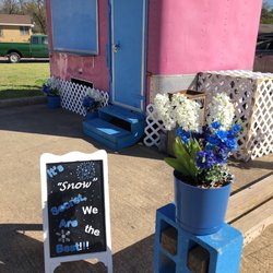snowcone - Serena's Sno Shack  3000 Old Minden Rd Bossier City, La71060