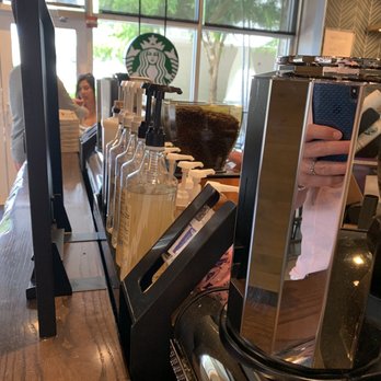 Starbucks - Coffee & Tea Near Me - Sarasota, Florida