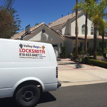 Valley Keys & Locksmith - Keys & Locksmiths Near Me - Winnetka, California