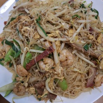 Aloha Manapua - Singapore noodles - Dim Sum Near Me - Honolulu, Hawaii