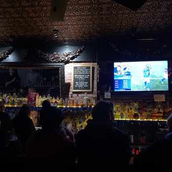 Fulton Ale House - Sports Bars Near Me - Brooklyn, New York
