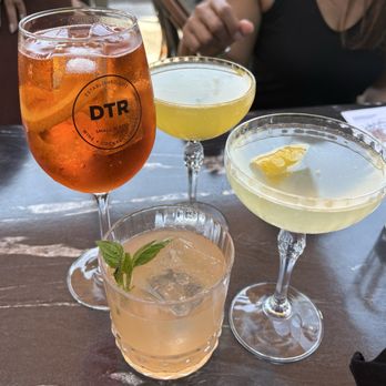 Dilworth Tasting Room - Brunch bevvies ! - Wine Bars Near Me - Charlotte, North Carolina Dilworth Tasting Room - Brunch bevvies ! - Wine Bars Near Me - Charlotte, North Carolina