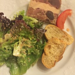 Le Mas du Murinais - Une entrée délicieuse, terrine de canard presse de foie gras
