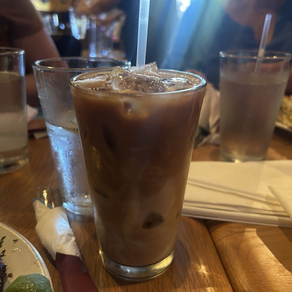 Lemoni Cafe - Iced Lattelatte - Breakfast & Brunch Near Me - Miami, Florida