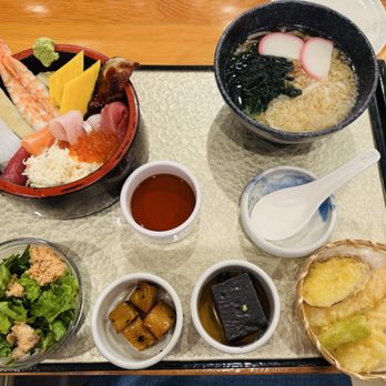 Rinka - Chirashi teishoku $46.95 - Japanese Near Me - Honolulu, Hawaii Rinka - Chirashi teishoku $46.95 - Japanese Near Me - Honolulu, Hawaii