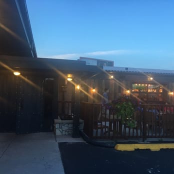 Waterfront Warehouse - Gastropubs Near Me - Kenosha, Wisconsin Waterfront Warehouse - Gastropubs Near Me - Kenosha, Wisconsin