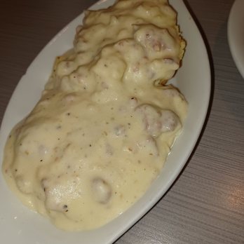 Easy Egg Cafe - Biscuits and gravy - Breakfast & Brunch Near Me - Quartz Hill, California