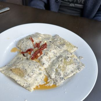 La Torre Bistro - Italian Near Me - Burnaby, British Columbia