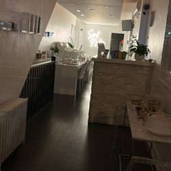 The White Room Spa & Lounge - Main Floor Spa