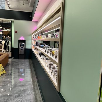 Ivy Hall Dispensary - Cannabis Dispensaries Near Me - Chicago, Illinois Ivy Hall Dispensary - Cannabis Dispensaries Near Me - Chicago, Illinois