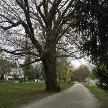 Blackstone Boulevard Walking Path - Path in the spring time - Parks Near Me - Providence, Rhode Island