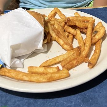El Bucanero Embassy - Burger - Seafood Near Me - San Antonio, Texas