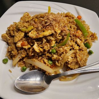 A Bite of Lao and Thai - Yellow curry fried rice - Thai Near Me - Allen, Texas