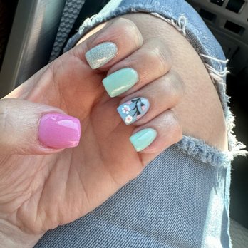 Qq Nail Lounge - Nail design - Nail Salons Near Me - Knoxville, Tennessee