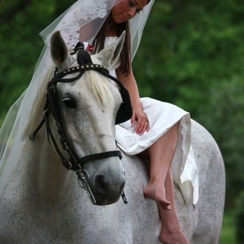Whysall Photography - Bride on Horse Photo - Event Photography Near Me - Frederick, Maryland