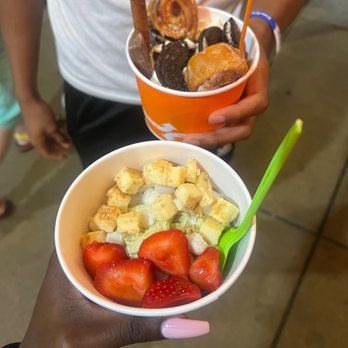 Cocomero - Ice Cream & Frozen Yogurt Near Me - Champaign, Illinois