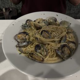 Linguine and Clam Sauce