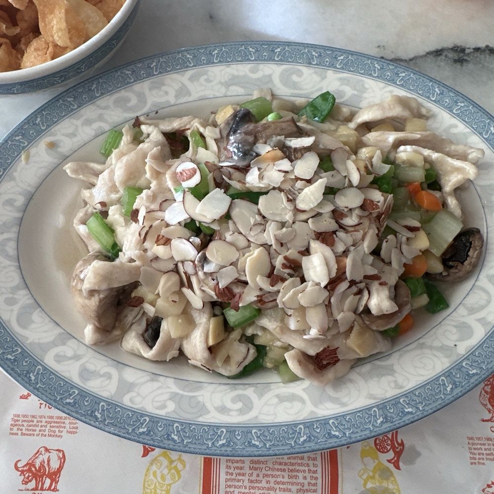 Peking Chinese Restaurant - Chicken with Almond Chicken Combination Dinner - Chinese Near Me - Fort Pierce, Florida Peking Chinese Restaurant - Chicken with Almond Chicken Combination Dinner - Chinese Near Me - Fort Pierce, Florida