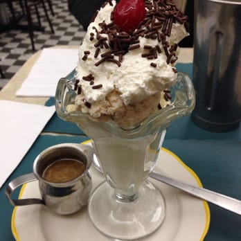 Hildebrandt's - Butterscotch sundae - Ice Cream & Frozen Yogurt Near Me - Williston Park, New York Hildebrandt's - Butterscotch sundae - Ice Cream & Frozen Yogurt Near Me - Williston Park, New York