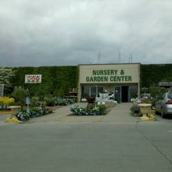 Earl May Garden Center