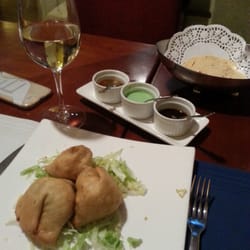Bacco - Really yummy samosas!!