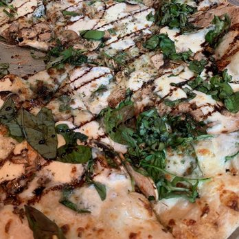 Hand Fire Pizza - Divin' Me Caprese Pizza with mushrooms and spinach added, tomatoes on the side. - Pizza Near Me - Jackson, Wyoming Hand Fire Pizza - Divin' Me Caprese Pizza with mushrooms and spinach added, tomatoes on the side. - Pizza Near Me - Jackson, Wyoming