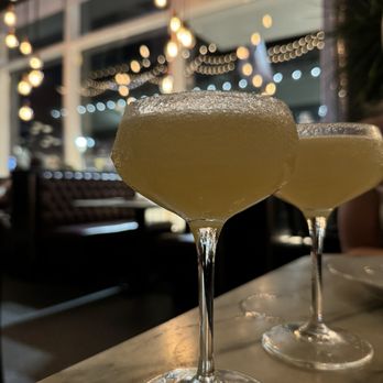 Loch Bar - Philly - LemonDrop - Seafood Near Me - Philadelphia, Pennsylvania
