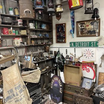 Livingston Antique Outlet - Stuff - Antiques Near Me - Howell, Michigan Livingston Antique Outlet - Stuff - Antiques Near Me - Howell, Michigan