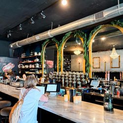 Thistle & Thorne - Loose leaf tea bar